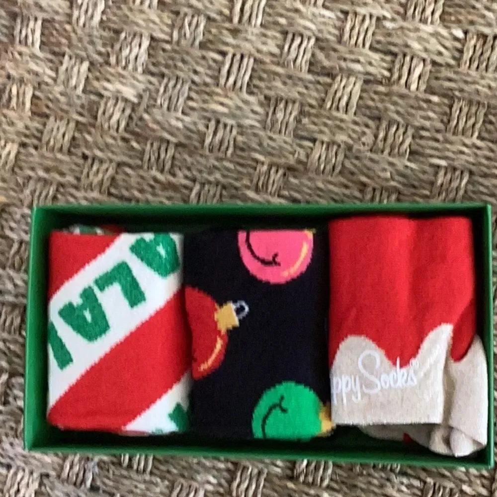 Happy Socks Holiday Classic Gift Set of 3 Crew socks, W 5.1/2-9.1/2 M 5-…